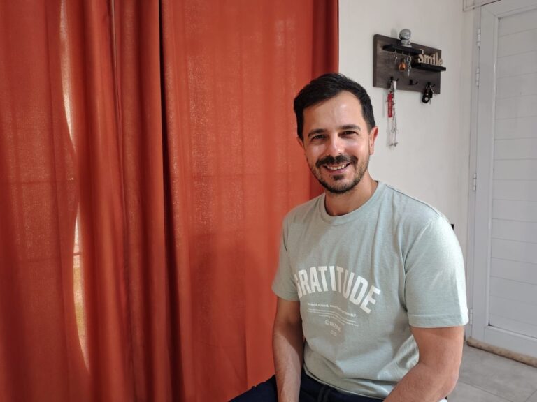 "De un bar de pueblo a un mundo desconocido: la historia de mi madre y mis sueños"