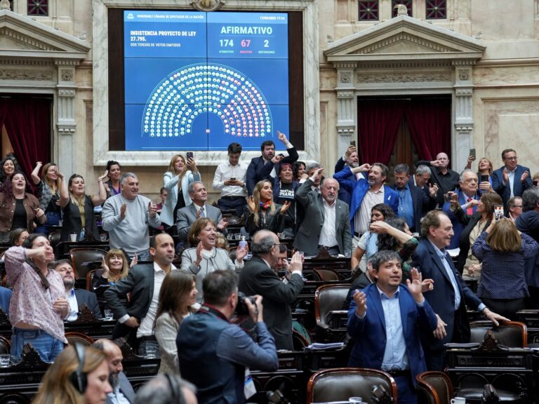 El Gobierno considera convocar sesiones extraordinarias en el Congreso antes del 10 de diciembre para impulsar reformas