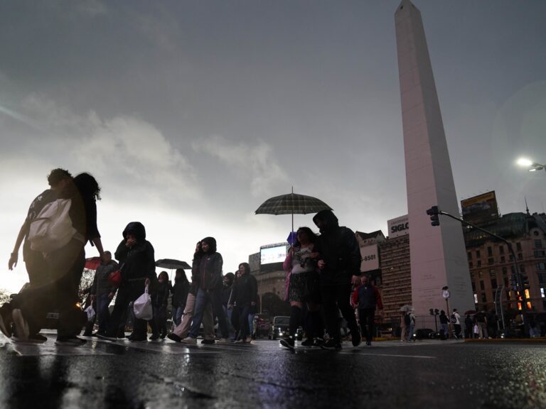 Alertan sobre tormentas y vientos intensos