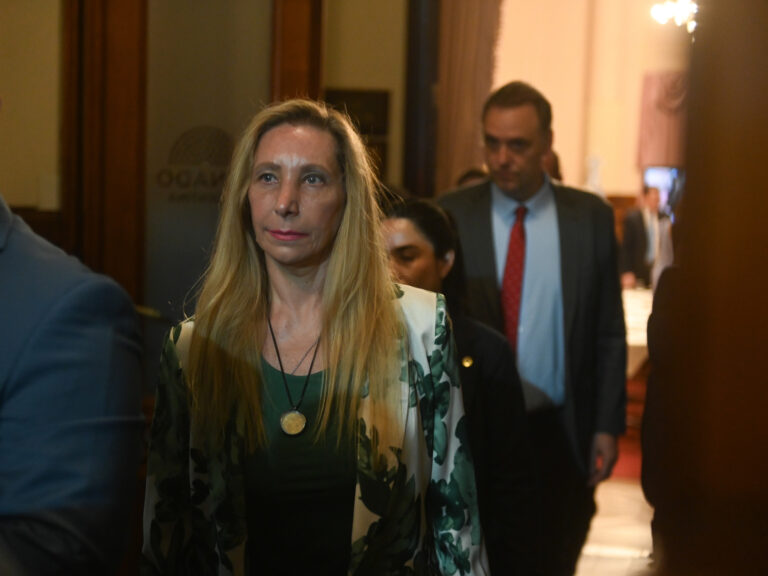 Karina clausura congreso de LLA en Buenos Aires y respalda reelección de Javier Milei para 2027
