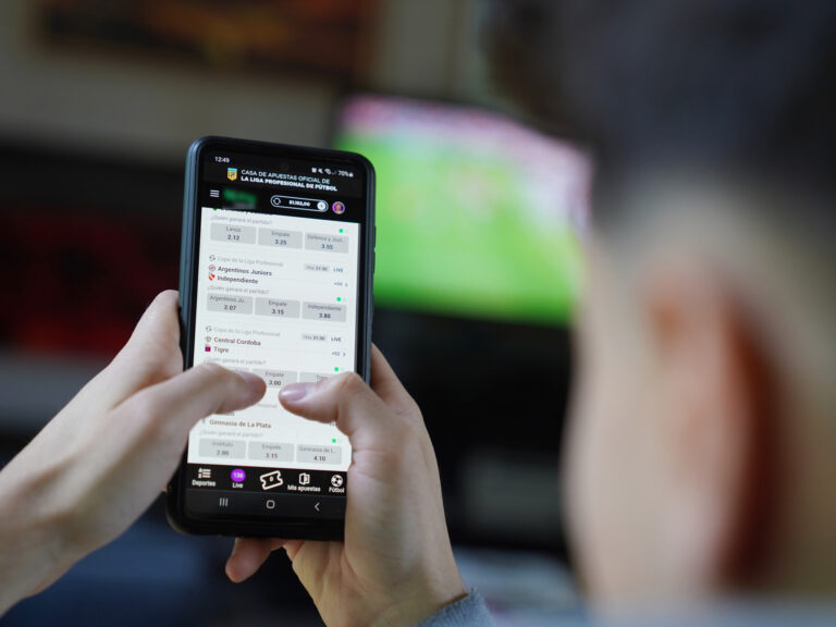 Nuevo manual para prevenir la ludopatía en menores en la era de las apuestas online