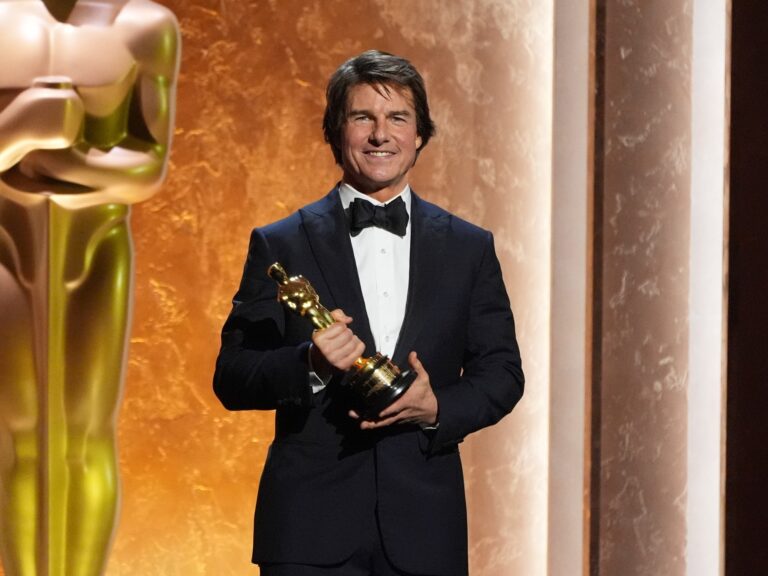Tom Cruise gana su primer Oscar, aunque no fue el que soñó