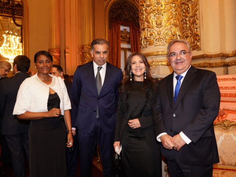 Nuevo Gobernador Atrae a Cuatro Diputados de Unión por la Patria