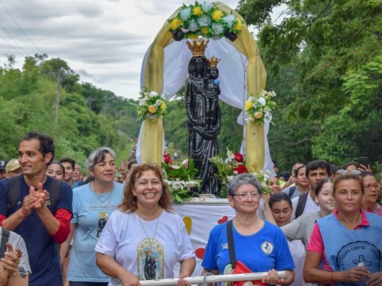 Vialidad Nacional cobra canon a la Iglesia por peregrinación al santuario de Loreto