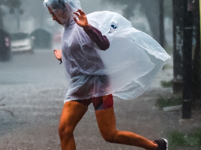 Alerta Amarilla por Fuertes Vientos en el AMBA y el Interior de Buenos Aires Tras la Tormenta