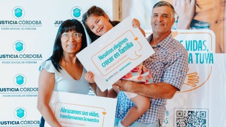360 Niños Encuentran Familia en Dos Años Gracias a la Nueva Reforma de Adopciones