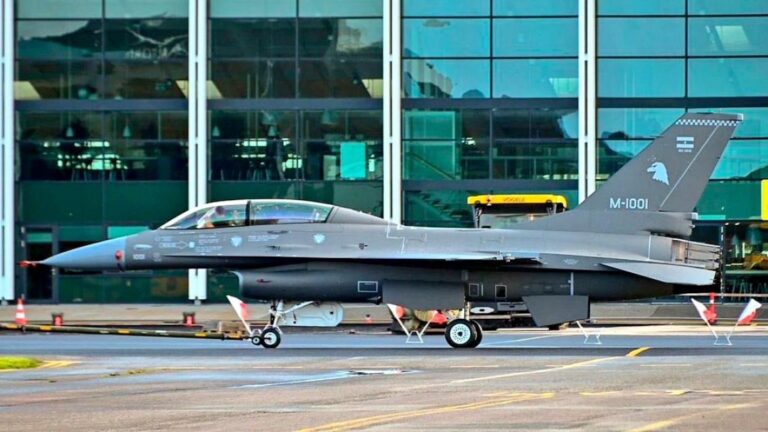 Argentina recibe sus primeros seis aviones F-16 comprados a Dinamarca