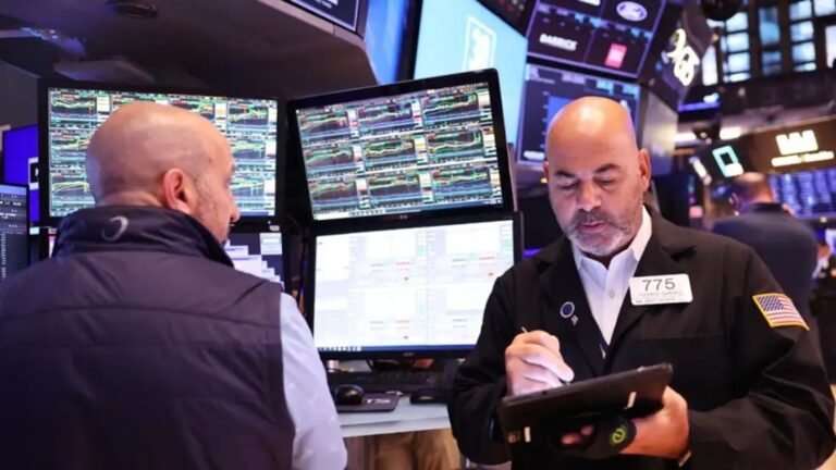 Un experto advierte: ‘Octubre cerrará en rojo para las bolsas de EE. UU.’
