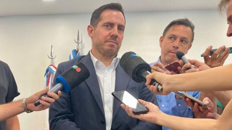 El secretario de Salud, Carlos Giordana, niega mala praxis en la Maternidad Provincial