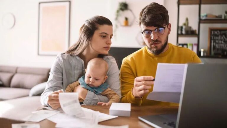 Deudas con bancos y billeteras digitales superan los $5 millones por cliente