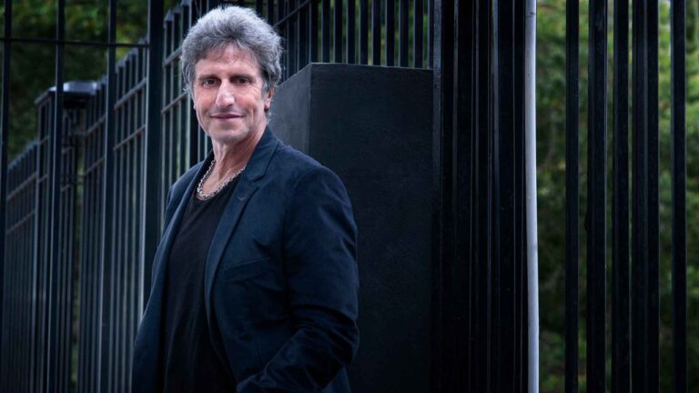 Diego Peretti: “El poder desquicia y desvía”