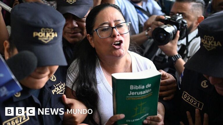 Esposo de Ruth López denuncia represión del régimen Bukele: ‘Quisieron silenciarla’