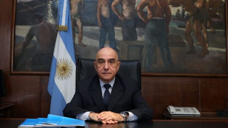 Maltrato y Corrupción: Un Ciclo Desgarrador
