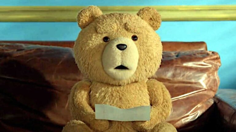OpenAI Bloquea a Empresa por Oso de Peluche con IA que Habla de Fetiches Sexuales y Cuchillos