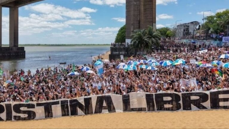 Cristina Kirchner critica a Milei en audio para el Encuentro de Mujeres: ‘Estamos viviendo la libertad de la desesperación’