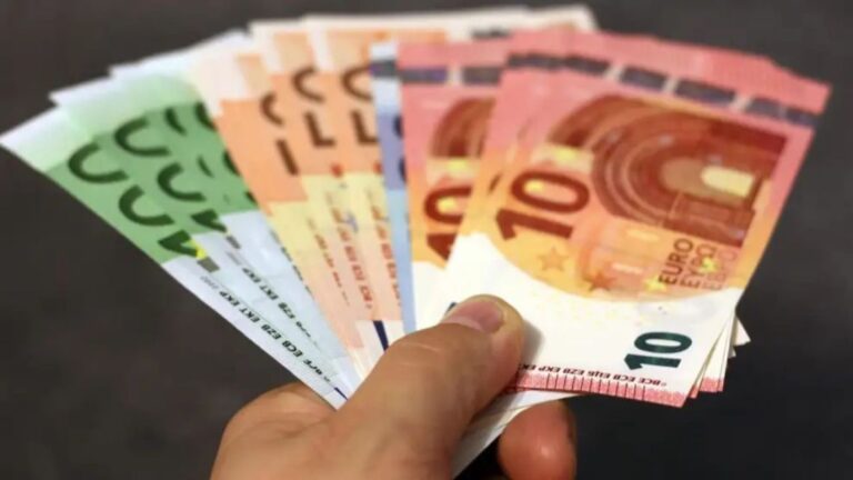 Euro y Euro Blue: Cotización Actual del 5 de Mayo