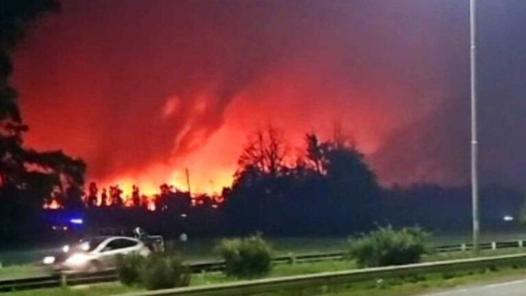 Ezeiza en llamas: Los impactantes videos de la explosión en el Polo Industrial