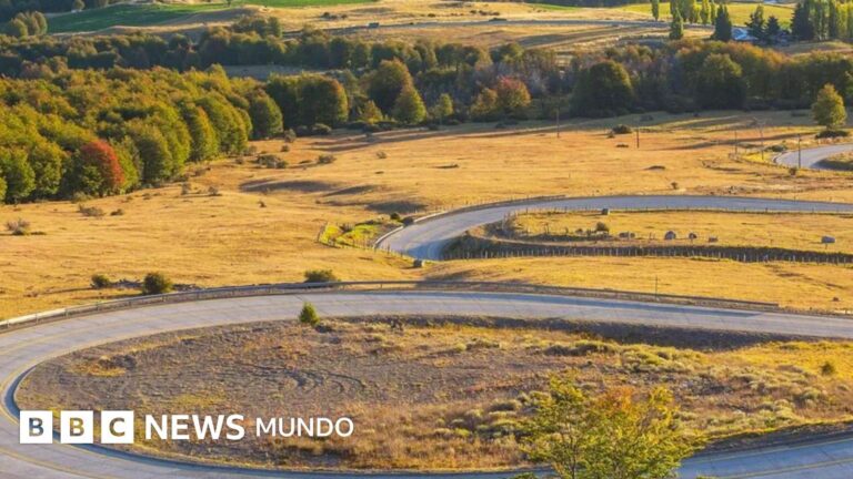 Viaje al Fin del Mundo: Explorando la Desafiante Carretera Austral de Chile