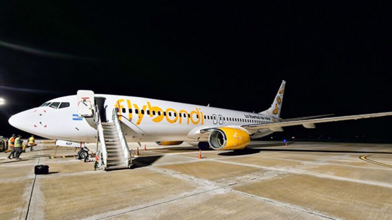 Aerolínea condenada a indemnizar por repetidas reprogramaciones de vuelos