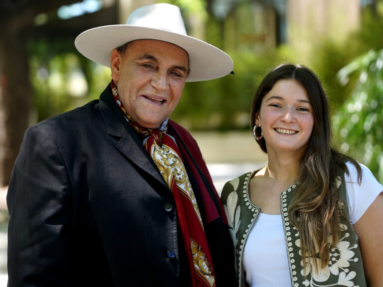 Dos Generaciones de Folclore: Diferentes Caminos, Misma Pasión