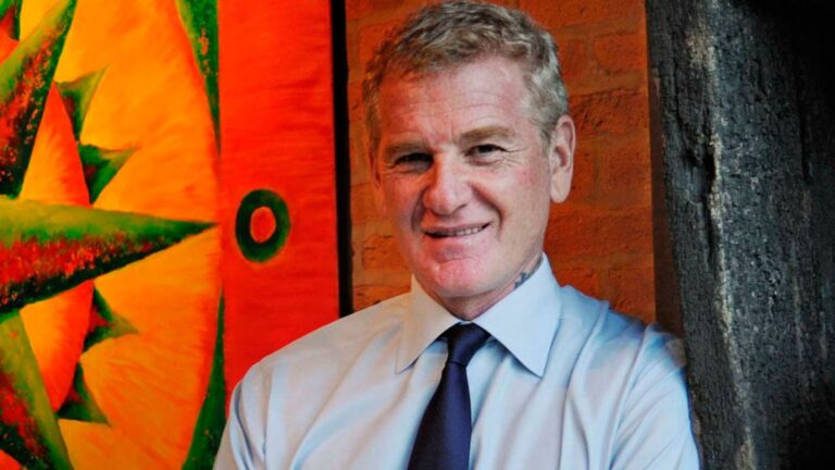De Narváez busca adquirir Carrefour Argentina con una oferta de US$ 1.000 millones