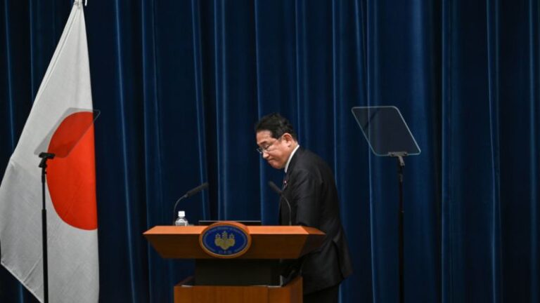 El Primer Ministro de Japón Anuncia su Renuncia