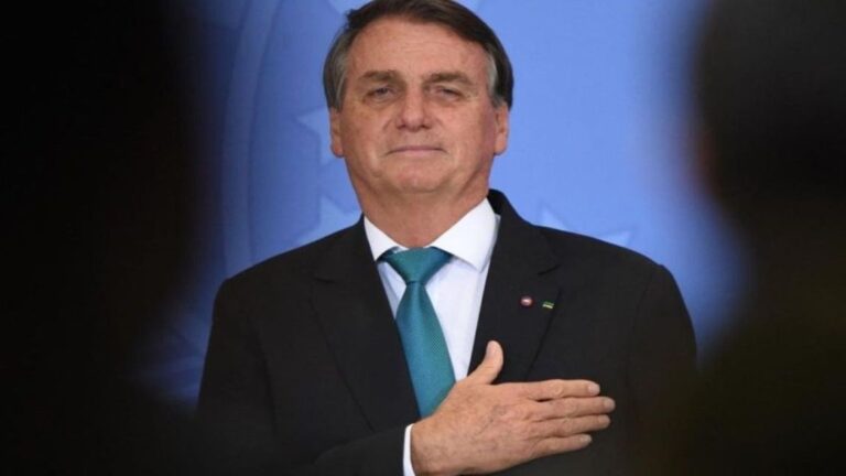 De la Barra revela que Bolsonaro intentó romper su grillete electrónico