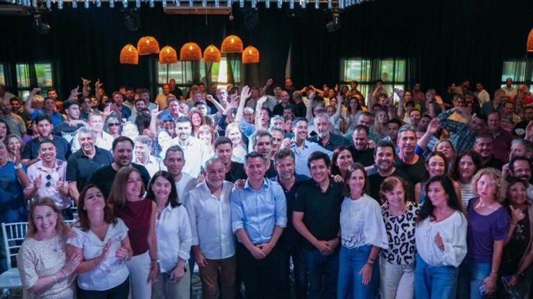 Bornoroni Mobiliza a su Equipo: LLA Inicia su Camino hacia el 2027