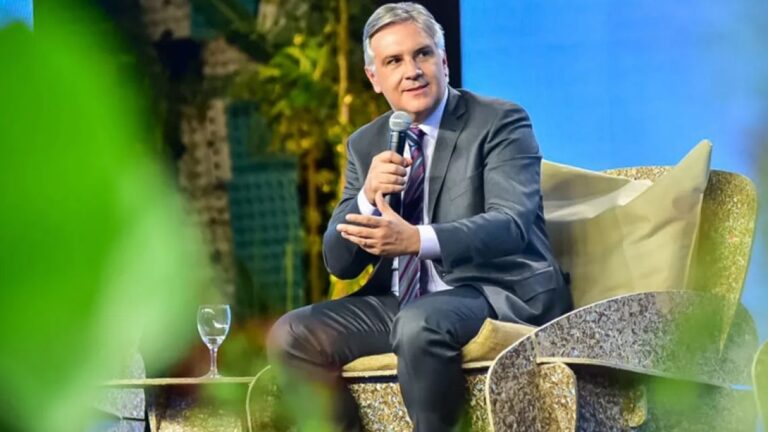 Martín Llaryora lanza un innovador plan de reducción impositiva para revitalizar la economía de Córdoba