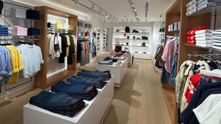 Tommy Hilfiger inaugura su primera tienda en Nuevocentro, impulsando la llegada de marcas internacionales a Córdoba