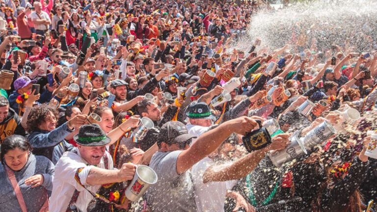 Finde Largo en Córdoba: Chori Fest, Oktoberfest y Encuentro Parrillero, ¡una explosión de sabores!