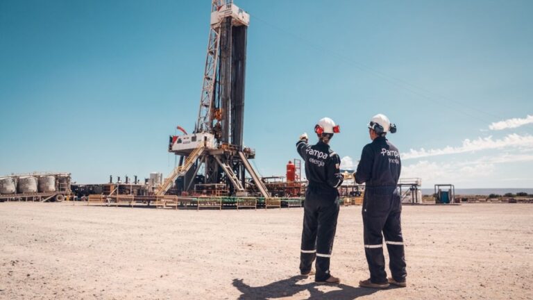 Superávit energético de US$708 millones impulsa el 89% del saldo comercial en octubre