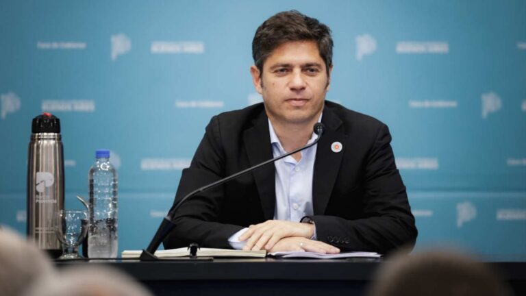 Kicillof: Sin imágenes, sin fondos y en medio de tensiones territoriales hacia 2027