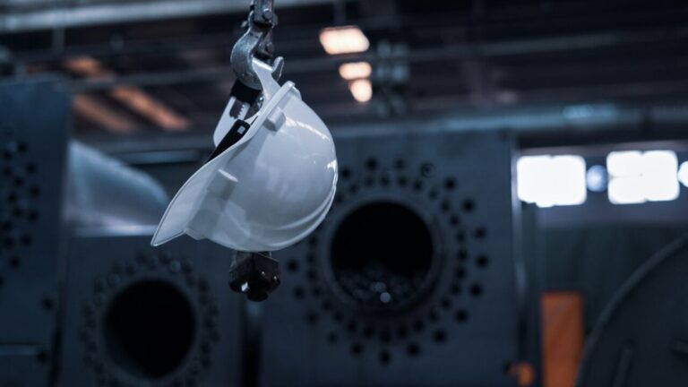 Revolución en la Seguridad Industrial: Normas, Tecnología y Prevención