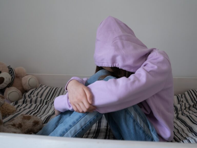 Un tercio de los niños sigue sufriendo castigos físicos en casa