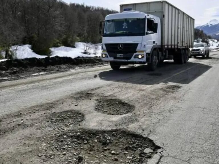 Gobernador exige a Vialidad arreglos urgentes en la Ruta Nacional 40