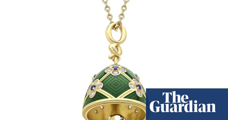 Hombre arrestado por robo tras tragar un colgante Fabergé en una joyería de Nueva Zelanda
