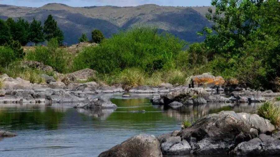Río en Los Reartes (Calamuchita)