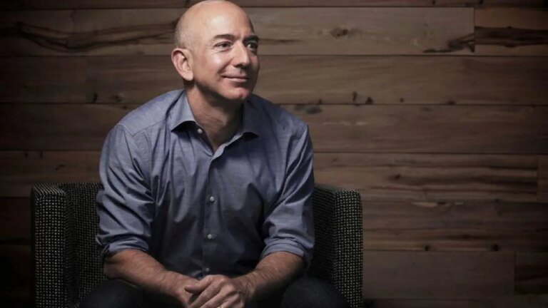 Jeff Bezos Retorna como CEO de una Nueva Startup de Inteligencia Artificial