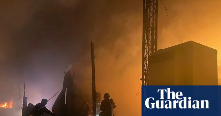 Rusia Intensifica Ataques en Ucrania Mientras Avanzan las Negociaciones de Paz en Miami