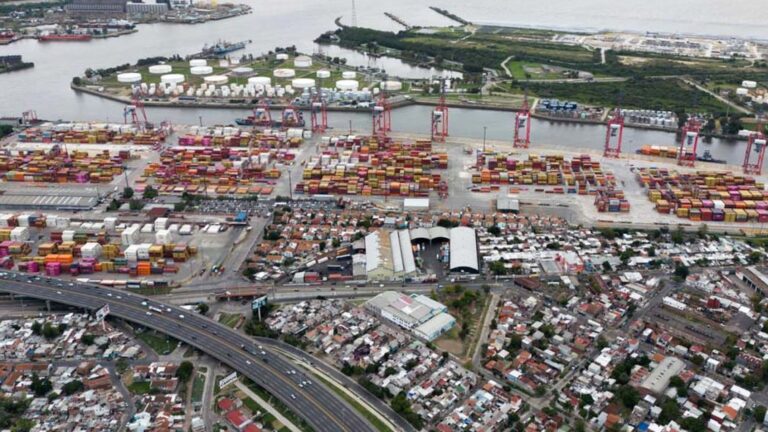 Superávit de 2024 se reducirá en US$ 7.500 M