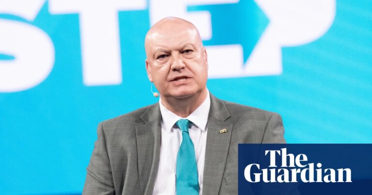 Reform UK Expulsa a Líder del Consejo Acusado de Racismo