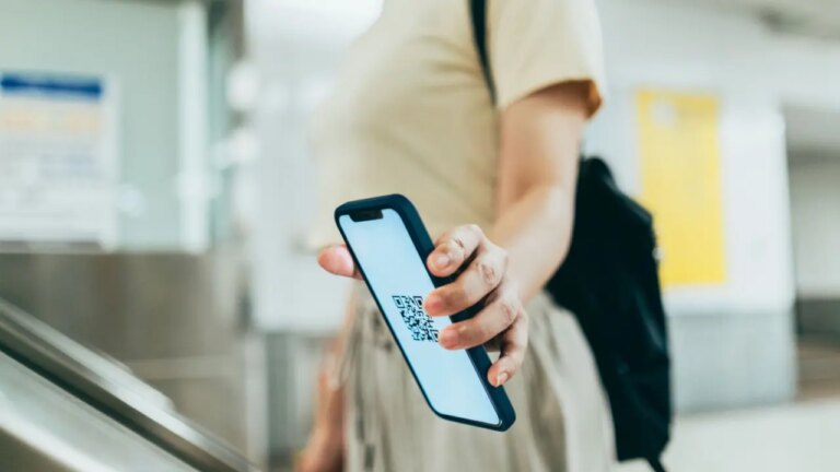 El 35% de los viajeros usa celulares y tarjetas para sus desplazamientos