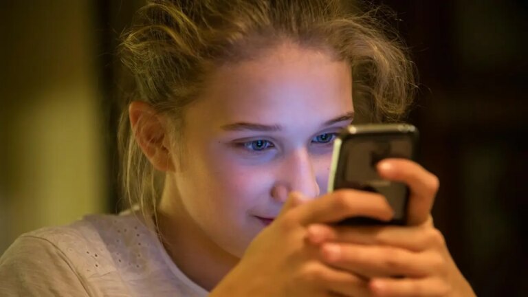 Cómo la IA Revoluciona las Redes Sociales: Términos clave que Debes Conocer