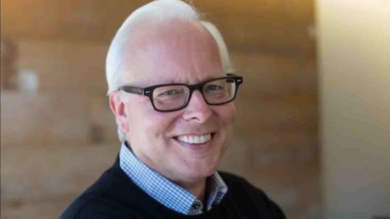 El Genio que Sucedió a Gates y Transformó Microsoft