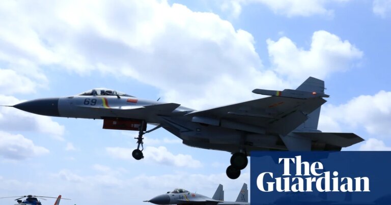 Japón promete respuesta firme tras acusaciones de aviones chinos sobre sus caces