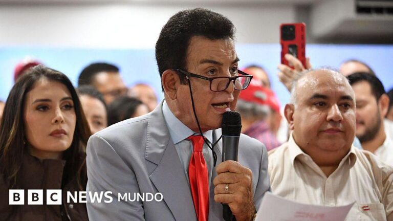 Nasralla acusa fraude en el conteo de votos de la elección presidencial hondureña, donde Asfura lleva la delantera.