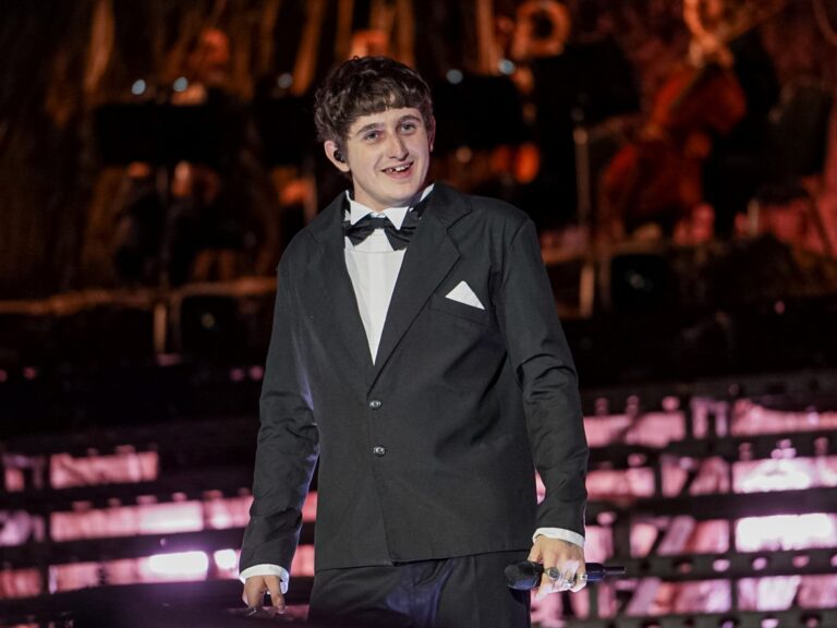 Dillom brilla en Vélez: Pity Álvarez y estrellas como Lali y Juanse también dijeron presente