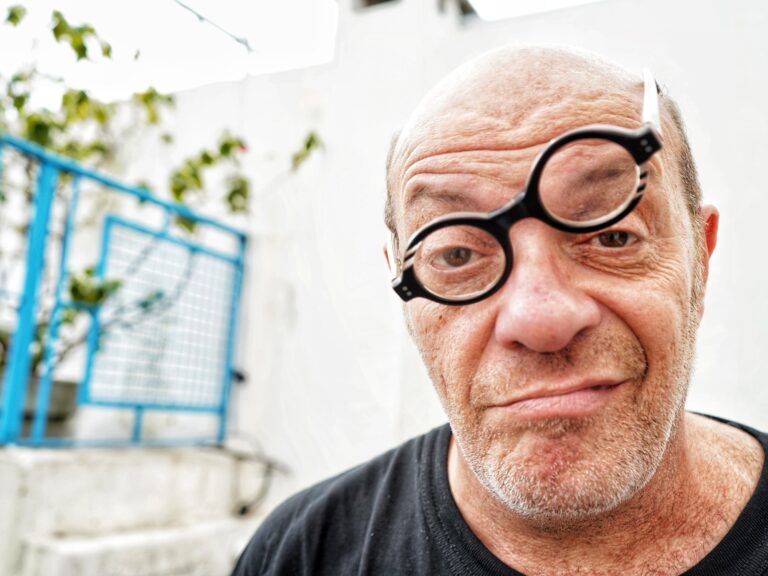 Campi: El Versátil Actor que Abraza los Desafíos y Canta con el Corazón