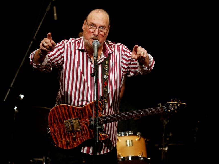 Fallece Steve Cropper, ícono del soul y estrella de los Blues Brothers